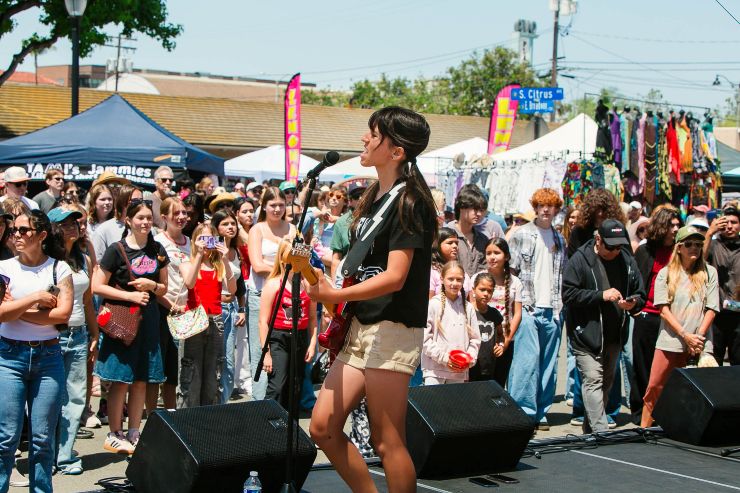 woman singing live at Vista Strawberry Festival 