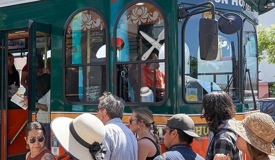 Barrio Logan organiza este fin de semana un tour gastronómico de un día por el barrio: disfruta de traslados gratuitos en tranvía, más de 35 paradas gastronómicas y cervezas artesanales a 1 $.
