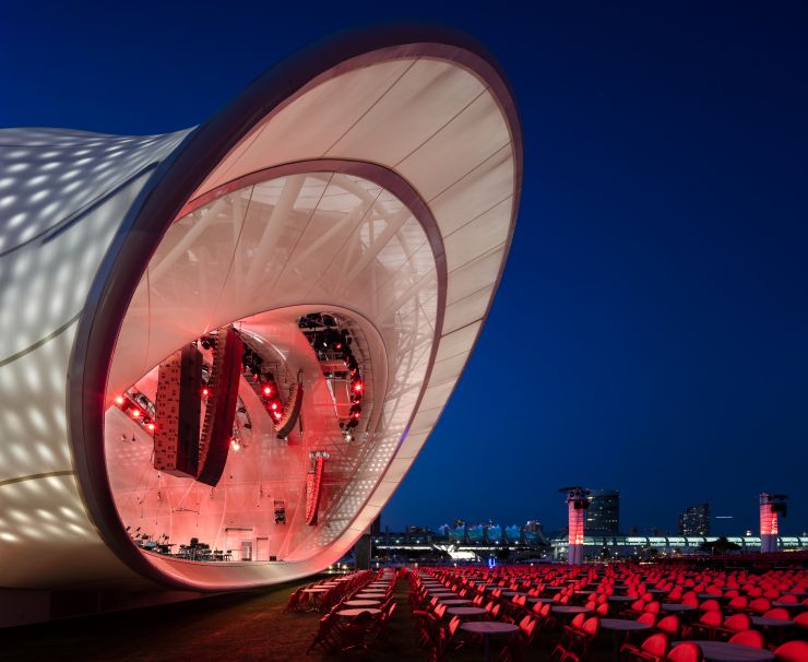 music venue in San Diego pictured before the concert with empty red seats