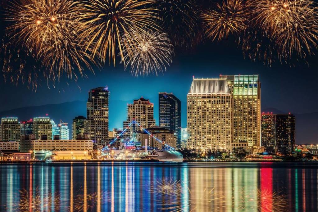 4th of July fireworks over San Diego