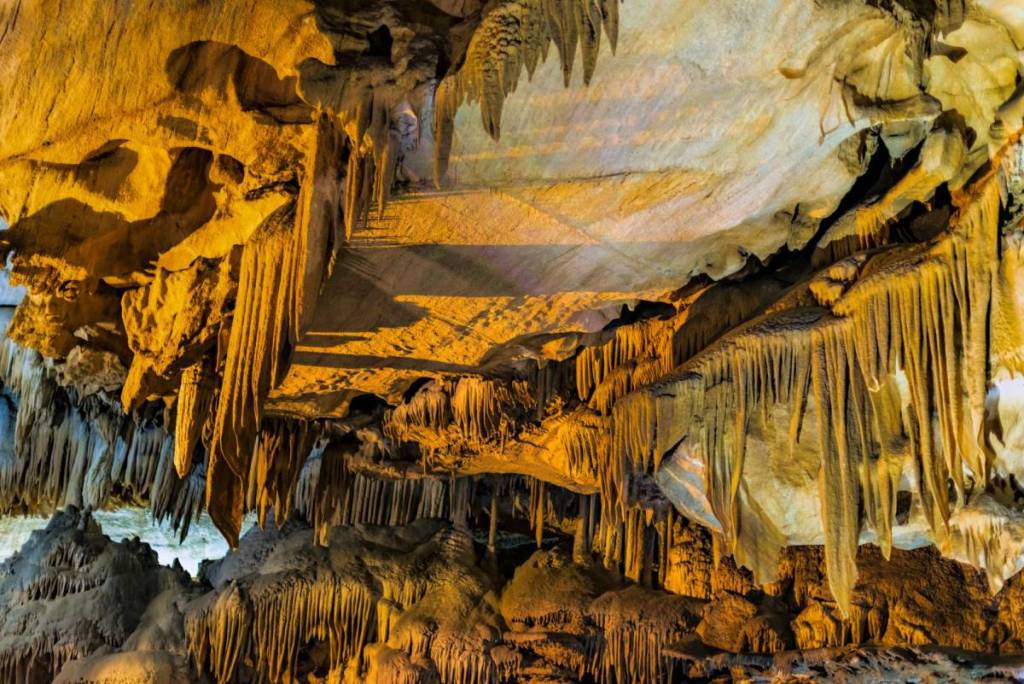 cave