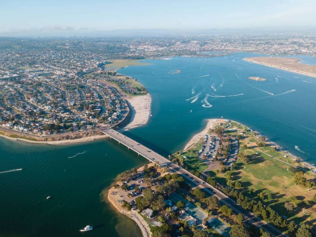 Mission Bay y San Diego vistas desde arriba