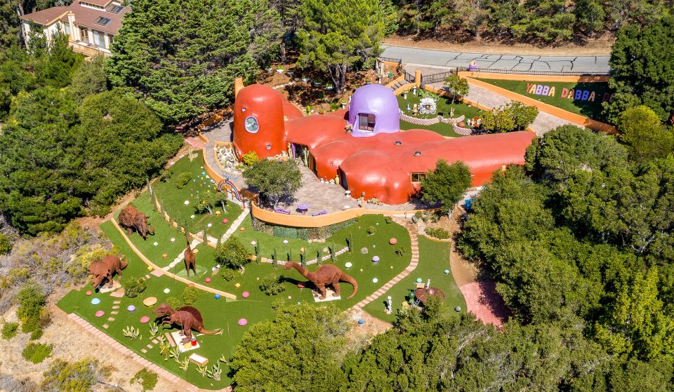 Flintstone House To Keep Dinosaurs And Lawn Statues After 4-Year Dispute