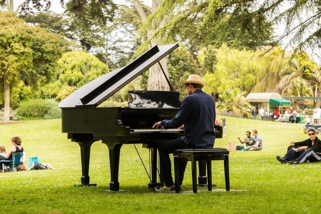 SF Botanical Garden’s Gorgeous Flower Piano Event Is Free For SF Residents