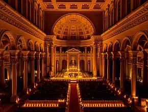 San Francisco’s 2025 Candlelight Concerts Help You Rediscover The Magic Of Music