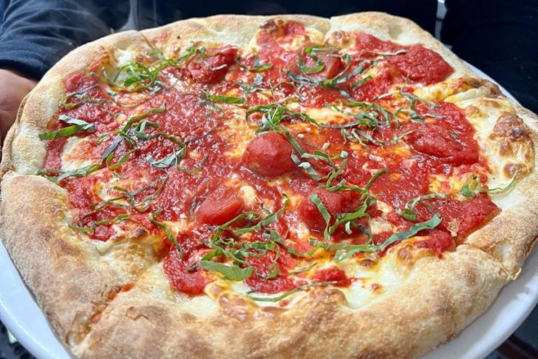 15 Superb Restaurants Serving The Best Pizza In San Francisco