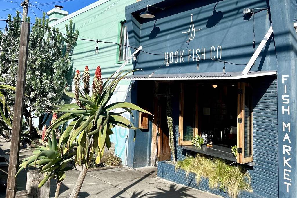 Escaparate de Hook Fish Co