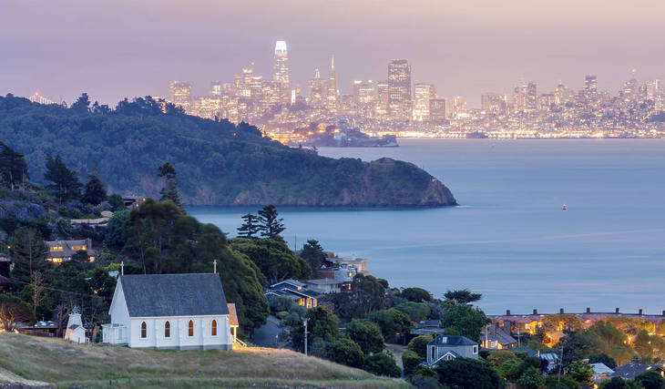 This Scenic Small Town 30 Minutes From San Francisco Has Waterfront Trails And Golden Gate Views Without The Crowds