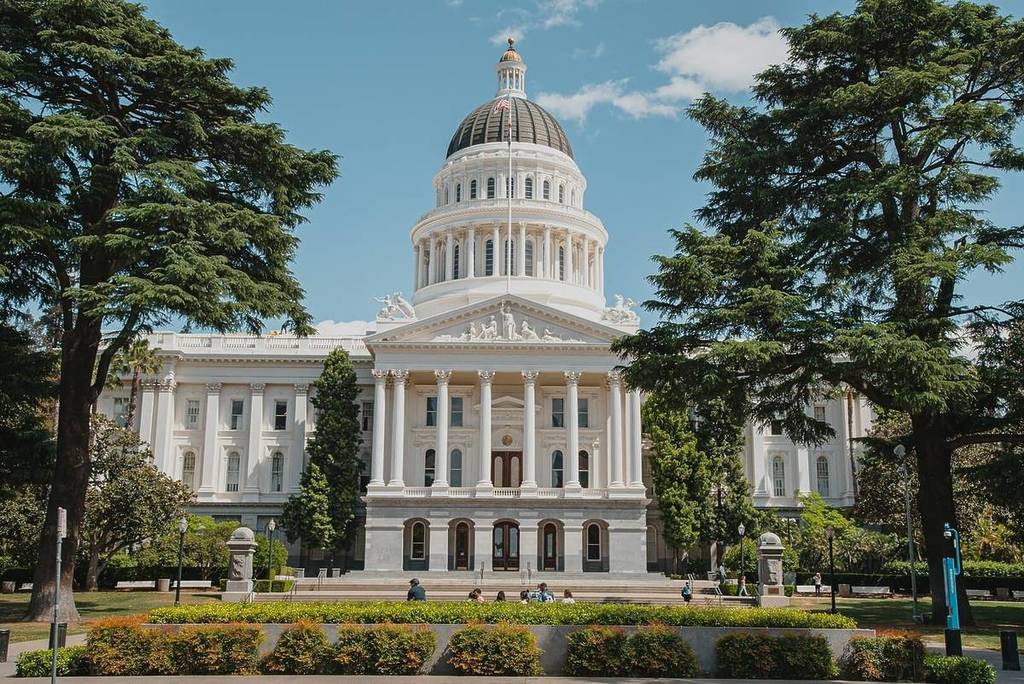 Edificio del capitolio del estado de California en Sacramento.
