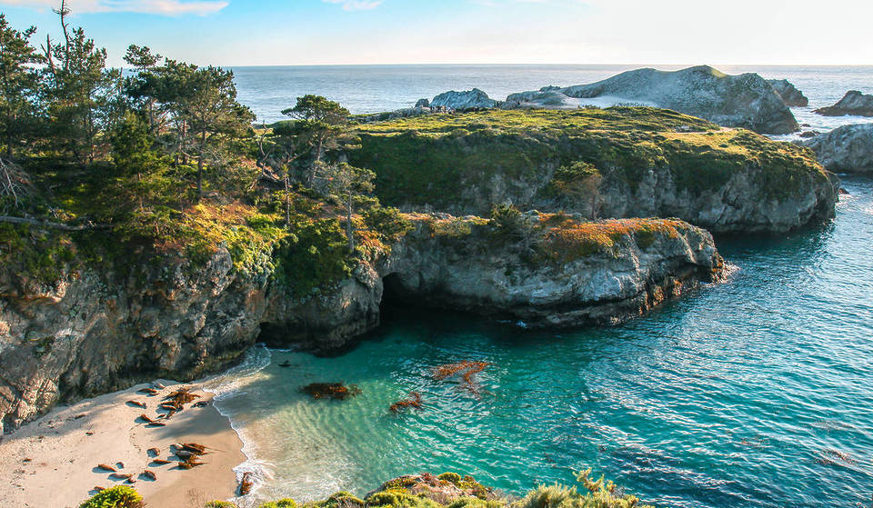 El mejor parque estatal de California tiene cuevas marinas, un museo ballenero y un gran submarinismo.