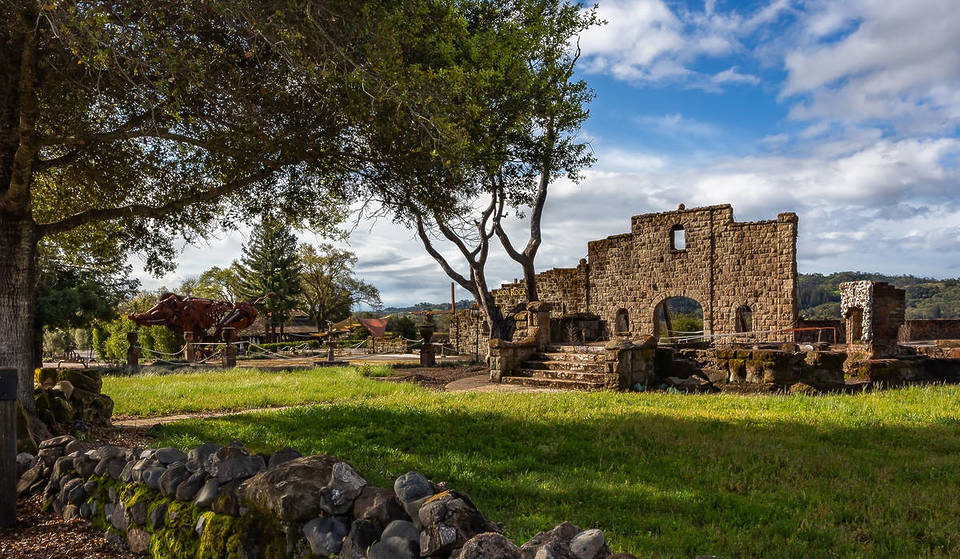 This Charming California Wine Town Regularly Ranks Among The Best In The Country—Reach It In 1.5 Hours From SF