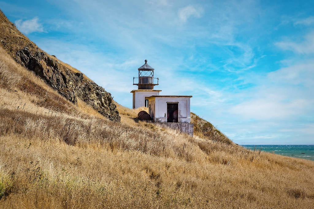 Faro de Punta Gorda en la Costa Perdida