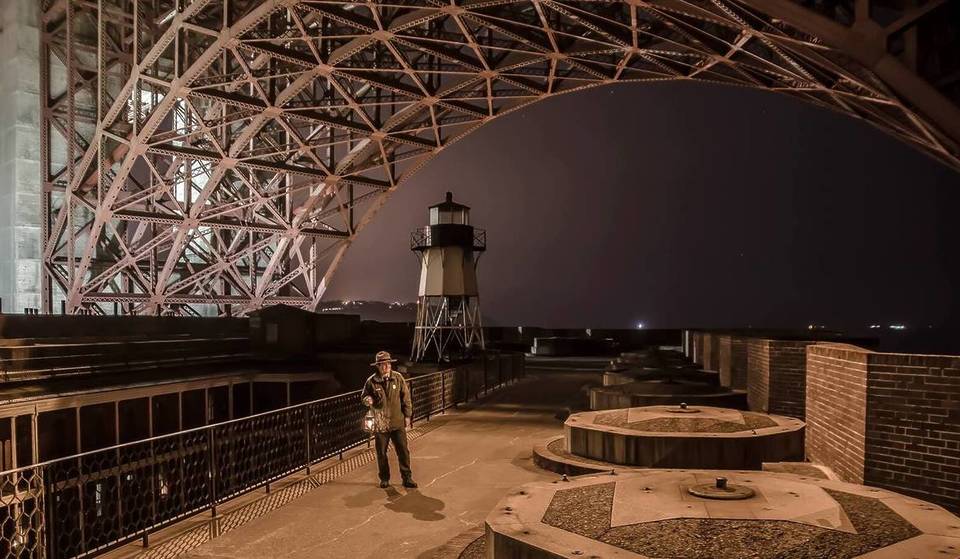 Each Winter, This Historic Civil War-Era Fort In SF Hosts Seasonal Candlelight Tours — Grab A Lantern And Keep An Eye Out For Ghosts