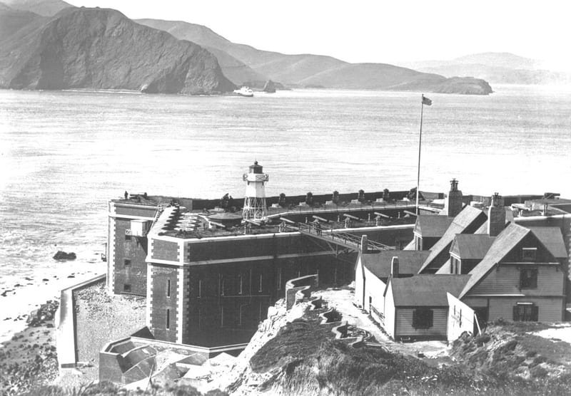1910 black and white photograph of Fort Point