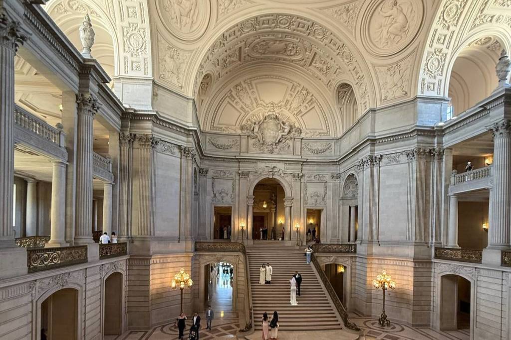 Esta serie de eventos a los que sólo se puede asistir con invitación convierte lugares ordinarios en experiencias increíbles, y su primera parada en EE.UU. es San Francisco.