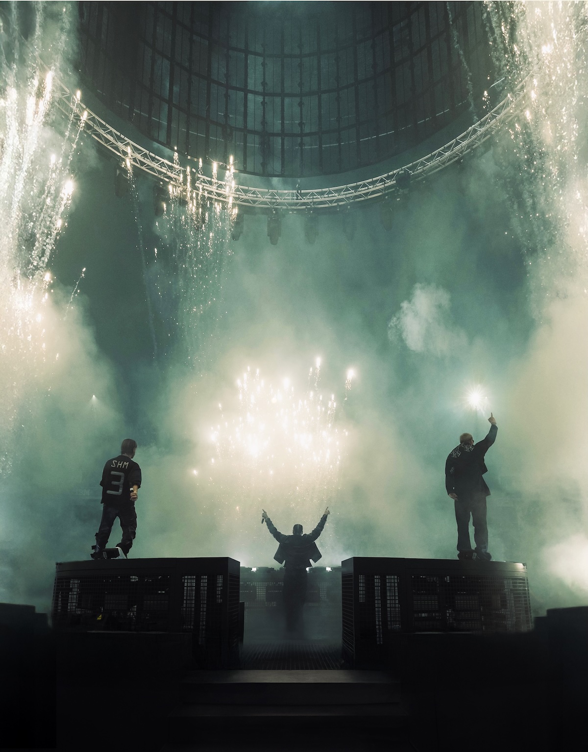 Swedish house mafia performing