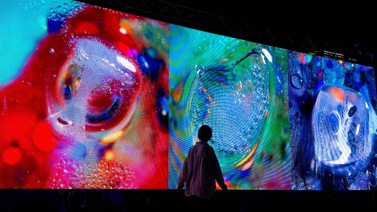 Glow' 2025 Winter Light Art Exhibition At SF's Exploratorium