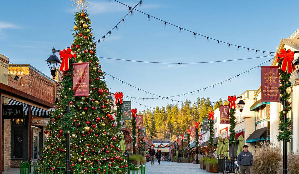 This Free Cornish Christmas Celebration Is One Of Northern California’s Best Holiday Attractions — And It’s Back For Its 57th Rendition