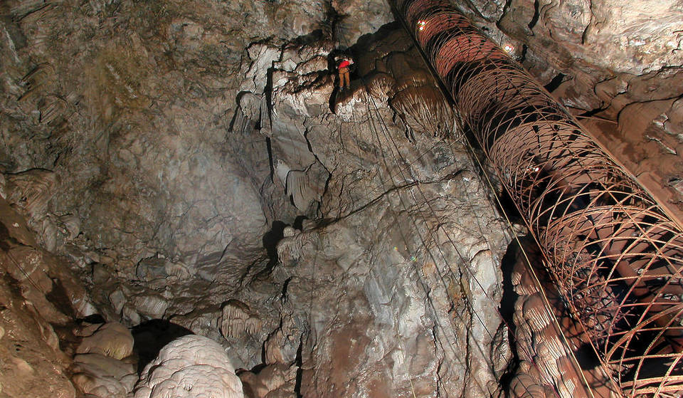 California’s Largest Single Cave Chamber Is Less Than 3 Hours From SF: It’s Tall Enough To Fit The Statue Of Liberty