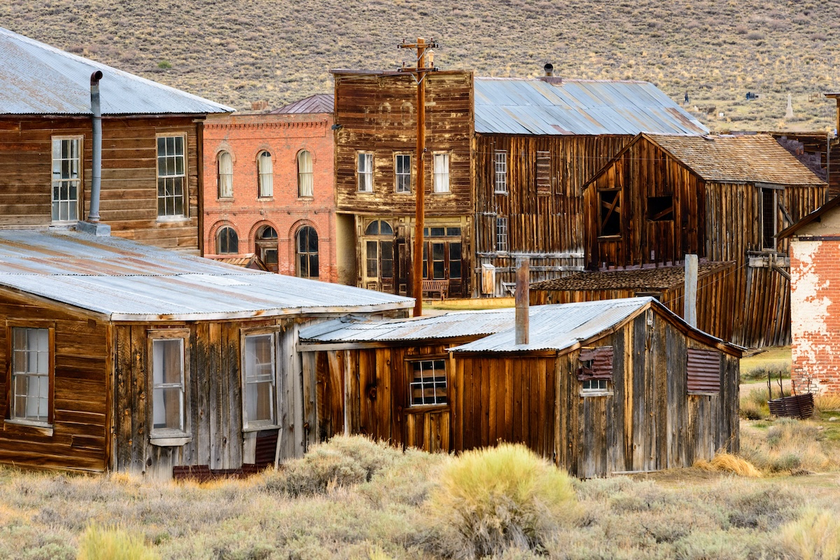 abandoned buildings in the Gold Rush Ghost town