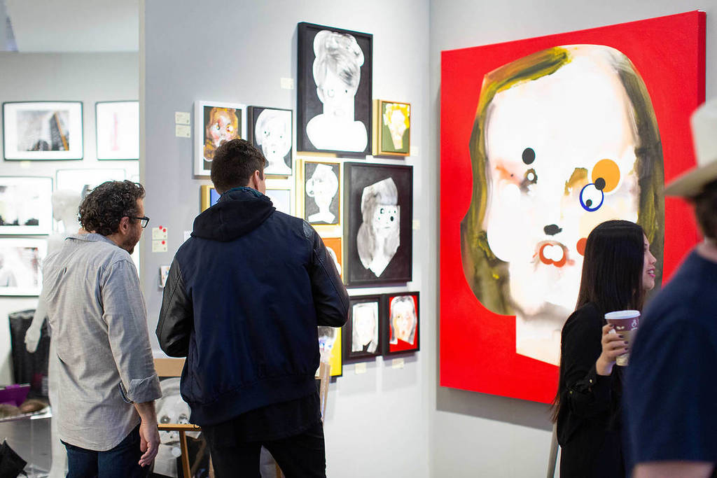 una feria de arte