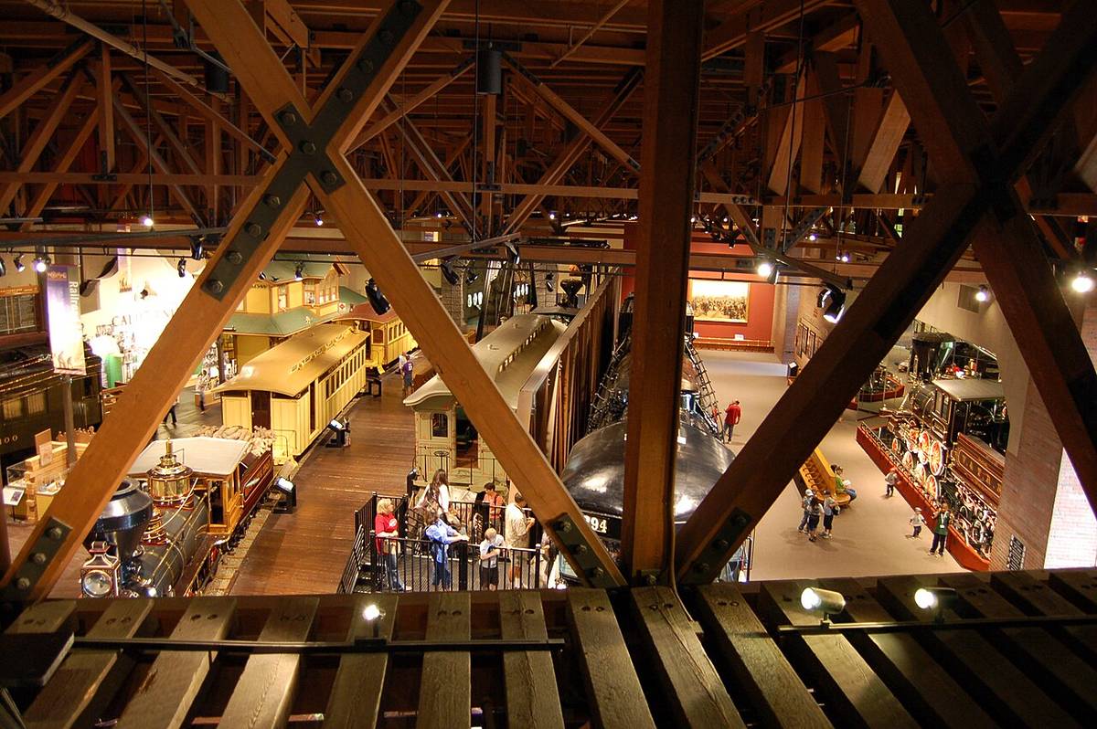 internal image of california state railroad museum