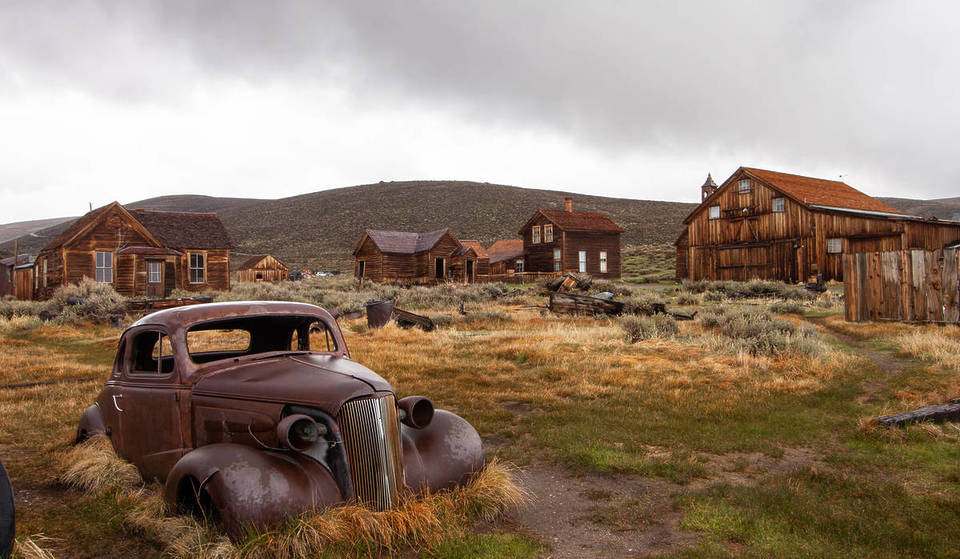 Out Near The CA-NV Border, On Just 5 Nights A Year, One Of California’s Best-Preserved Gold Rush Towns Hosts Eerie After-Dark Ghost Tours — Here’s When To Book A Spot
