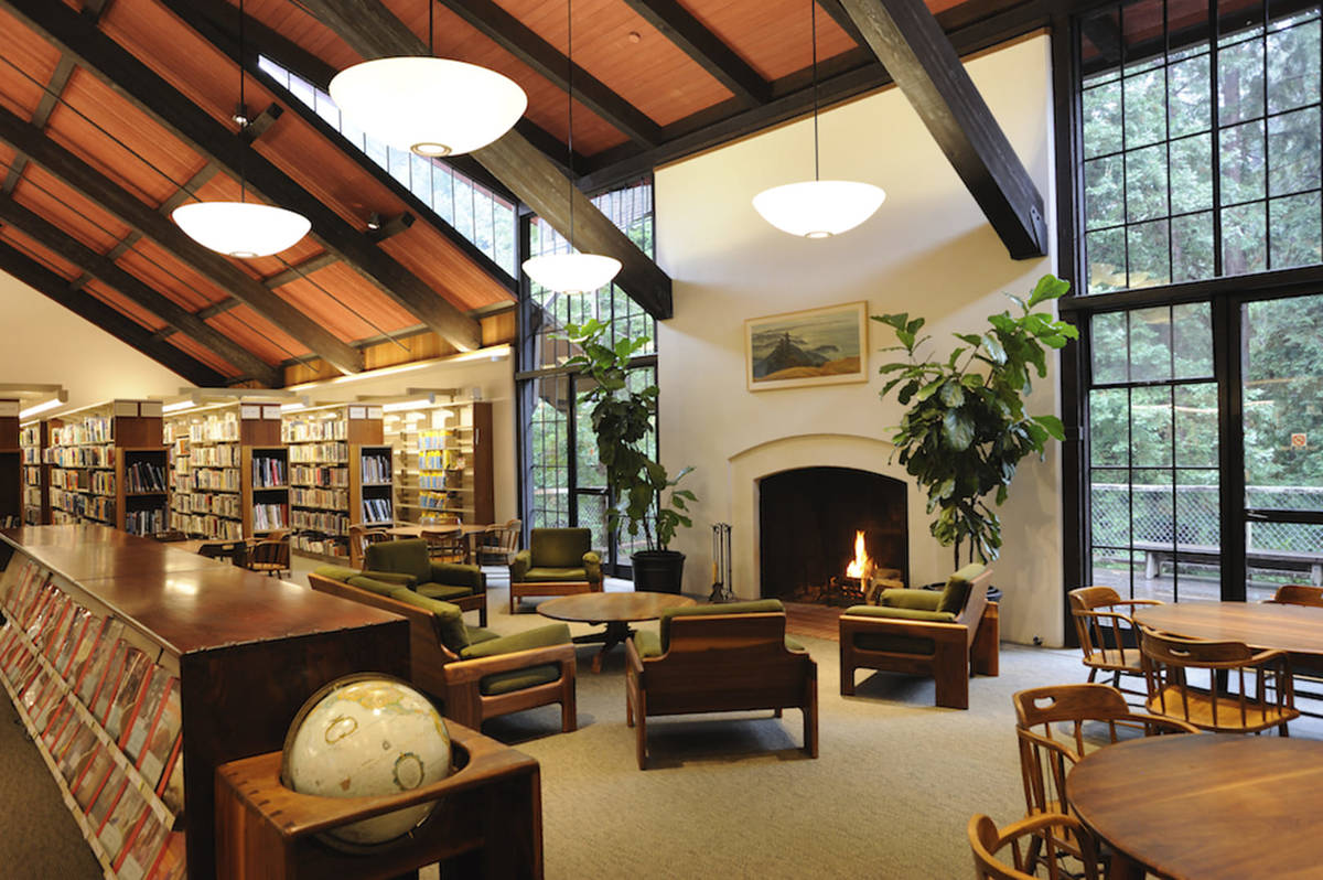 Mill Valley Library feels like a midcentury cabin in the redwoods