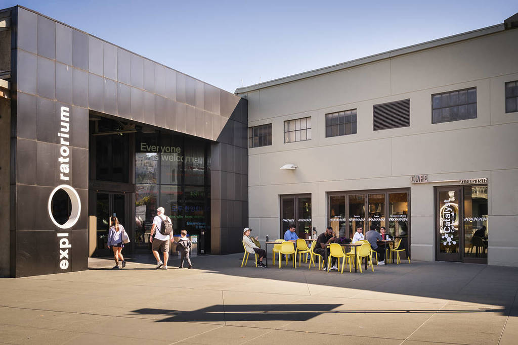 Constellation coffee shop outdoor patio at the Exploratorium