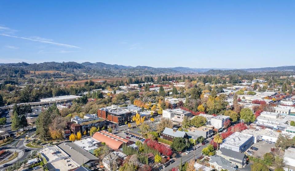 National Geographic ha incluido esta ciudad ribereña, situada a una hora y media de San Francisco, entre sus «100 escapadas imprescindibles» del país