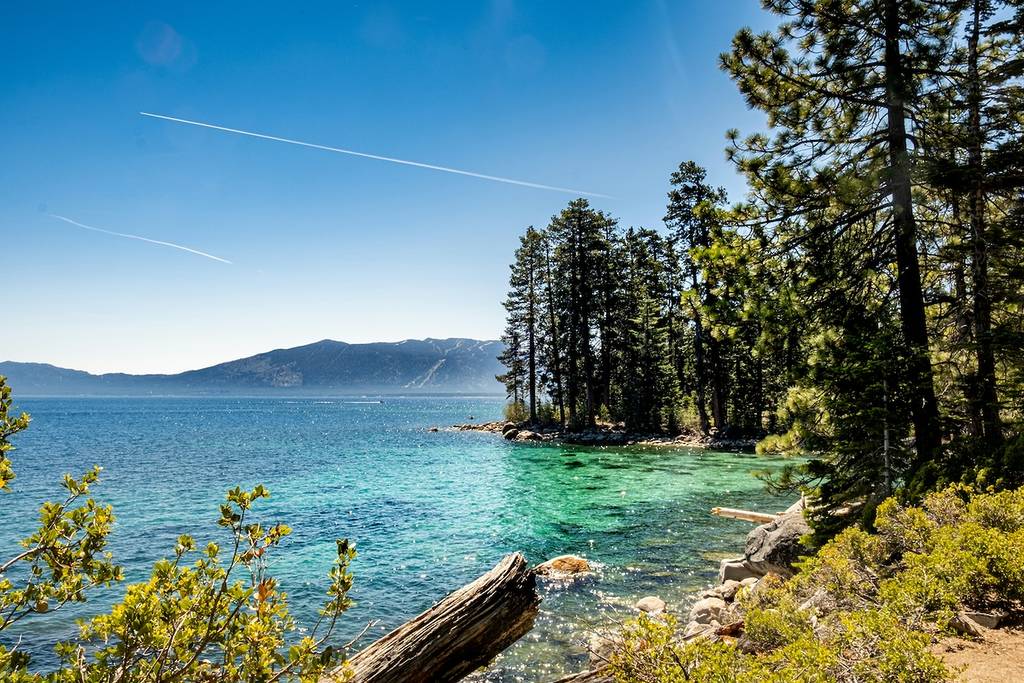 El lago Tahoe en verano
