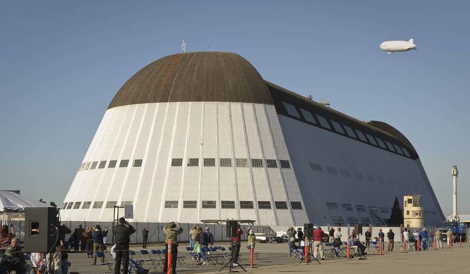 After decades of deterioration, this 90-year-old aviation landmark near San Francisco has finally been restored — it’s one of the largest free-standing structures in the world