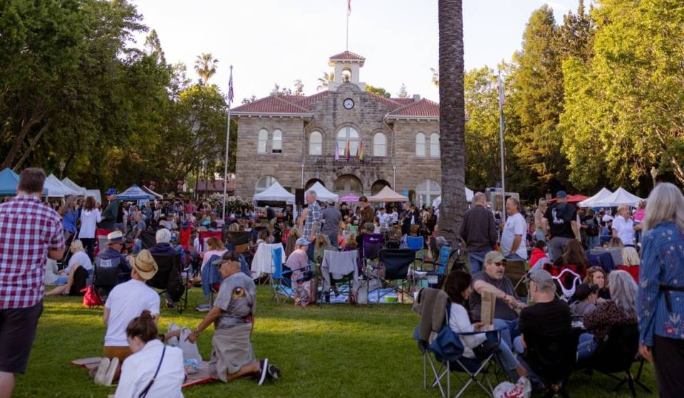 1 hour from SF: Every Tuesday, Sonoma transforms California’s largest plaza into a bustling summer night market
