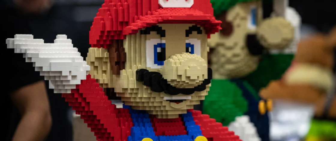 Un universo gigantesco construido con más de un millón de ladrillos LEGO® abre mañana sus puertas en el Stonestown Galleria de San Francisco
