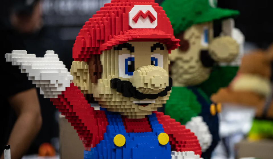 Un universo gigantesco construido con más de un millón de ladrillos LEGO® abre mañana sus puertas en el Stonestown Galleria de San Francisco 