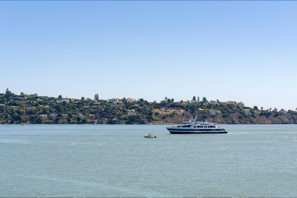 Ferry en la bahía de San Francisco