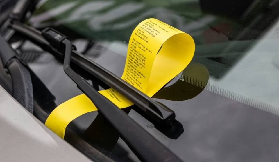 Un nuevo proyecto de ley de California permite a las fuerzas del orden poner multas de tráfico a los coches sin conductor