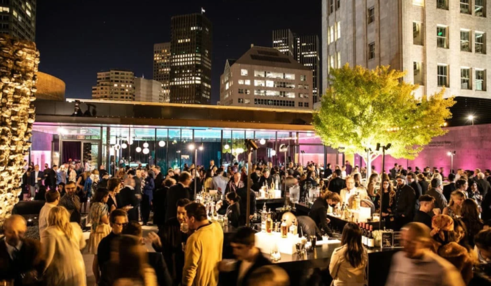 El SFMOMA organiza una fiesta de K-pop en la azotea con bebidas, música y actuaciones de drag queens