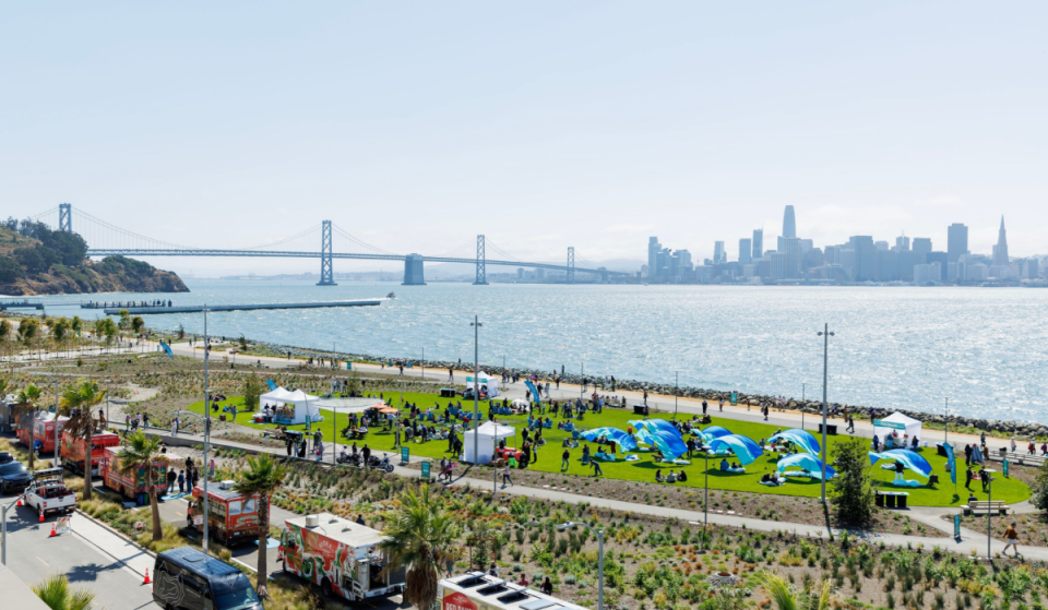 Este sábado, evítate el tráfico del Bay Bridge: coge un ferry gratuito de 8 minutos para ver el espectáculo aéreo de la Fleet Week desde el festival de food trucks de 5 horas de Treasure Island