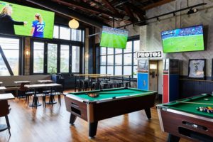 Here's Where You Can Join A Love Island Watch Party In Seattle
