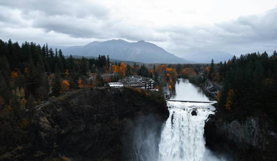 5 impresionantes excursiones a cascadas cerca de Seattle en las que embarcarse este otoño