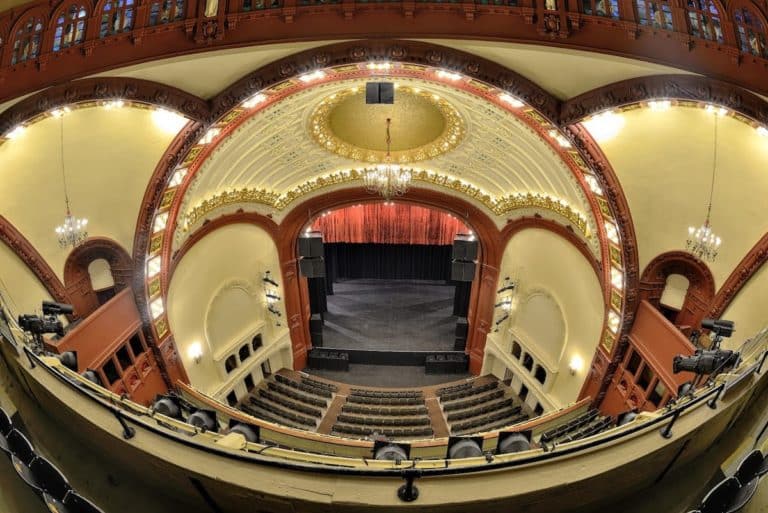 The Top 10 Live Music Venues In Seattle For Catching A Memorable Show the-top-10-live-music-venues-in-seattle-for-catching-a-memorable-show