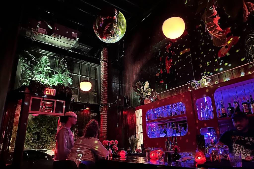 locals-share-their-top-40-spots-for-a-first-date-in-seattle