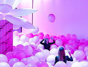 This Pastel-Hued Bubble Planet Near Seattle Is The Perfect Summer Escape