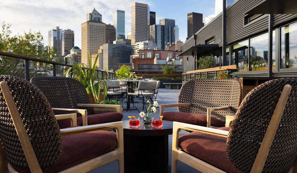 Los 8 mejores bares en azoteas de Seattle para visitar todo el año