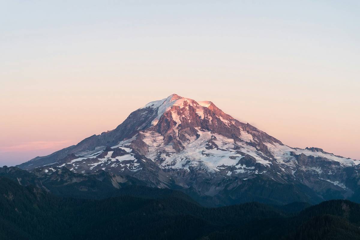 Record-Breaking Earthquake Swarm Continues At Mount Rainier: Here's What To Know