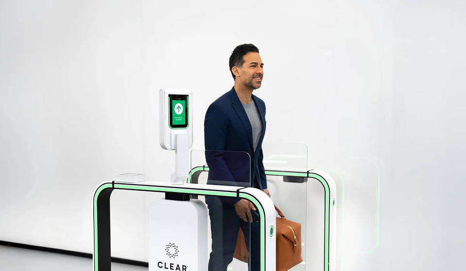 Las nuevas puertas biométricas electrónicas que llegarán al aeropuerto SeaTac en agosto permitirán a algunos viajeros evitar el podio de la TSA