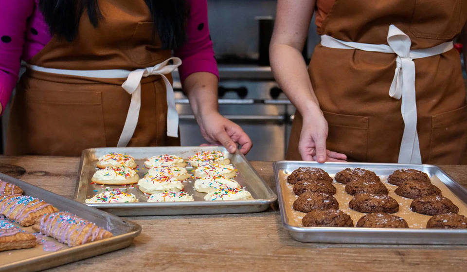 Su escaparate de helados cremosos atrae colas todos los veranos. Ahora The Pastry Project abre una nueva panadería en Seattle.