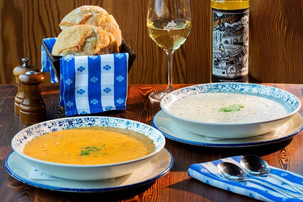 Dukes Seafood Thanksgiving Chowder To Go / comidas de acción de gracias en seattle