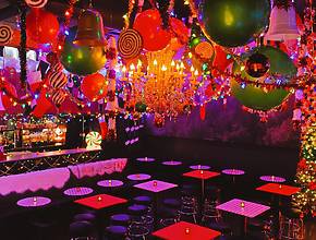 The Top 15 Christmas Bars In Seattle Where You Can Sip On Festive Spirits This Holiday Season